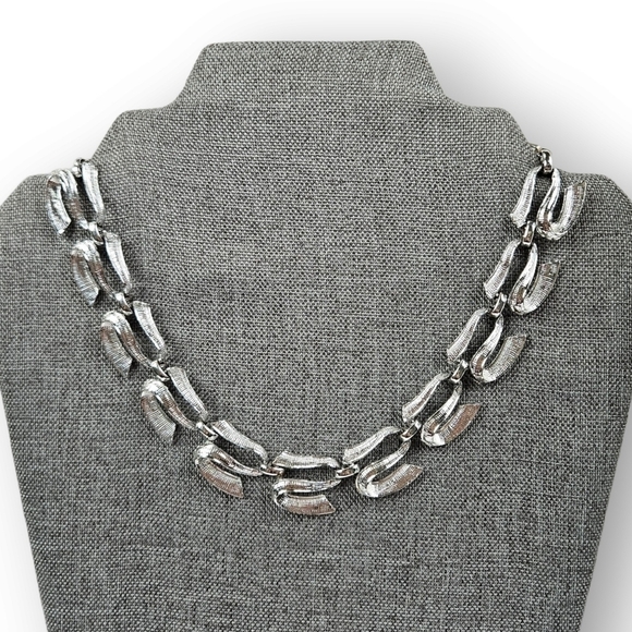 Vintage 50s Choker Necklace Silver Tone Wide Link Chain Adjustable 13" - 16.5" - Picture 2 of 7